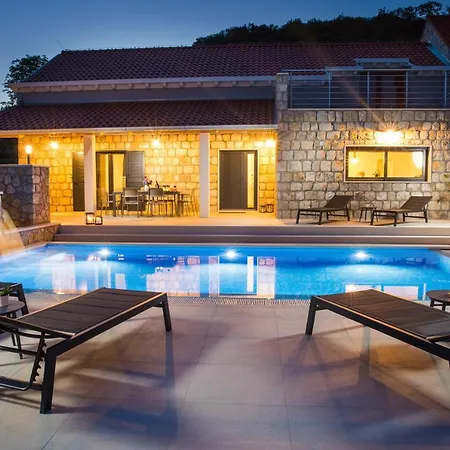 Madrevita Exclusive Villa *