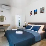 Madrevita Exclusive Villa