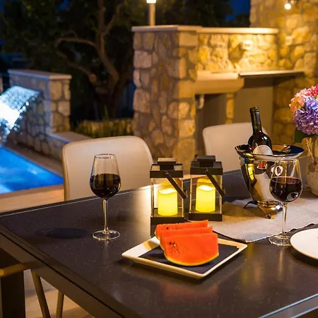 Madrevita Exclusive Villa