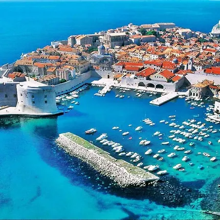 Madrevita Exclusive 别墅