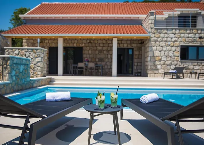 Madrevita Exclusive Villa